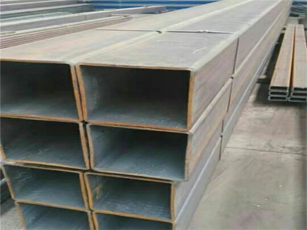 民丰Q355B<font style='color:red'>无缝方管</font>大厂出货